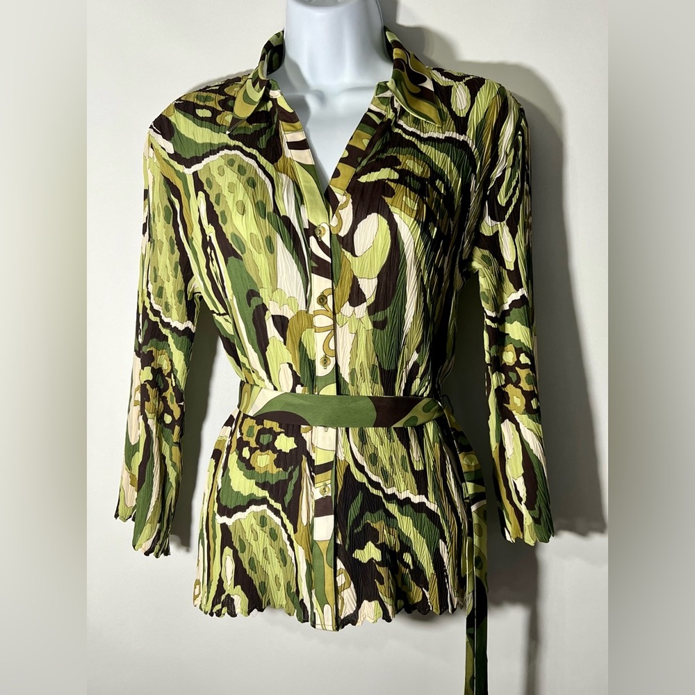 EUC! NICOLA Vintage Bohemian Ruched Detail Dress Shirt Zig Zag Detail Size M